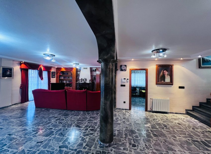 Resale - Chalet - Elche - Ciudad Jardin