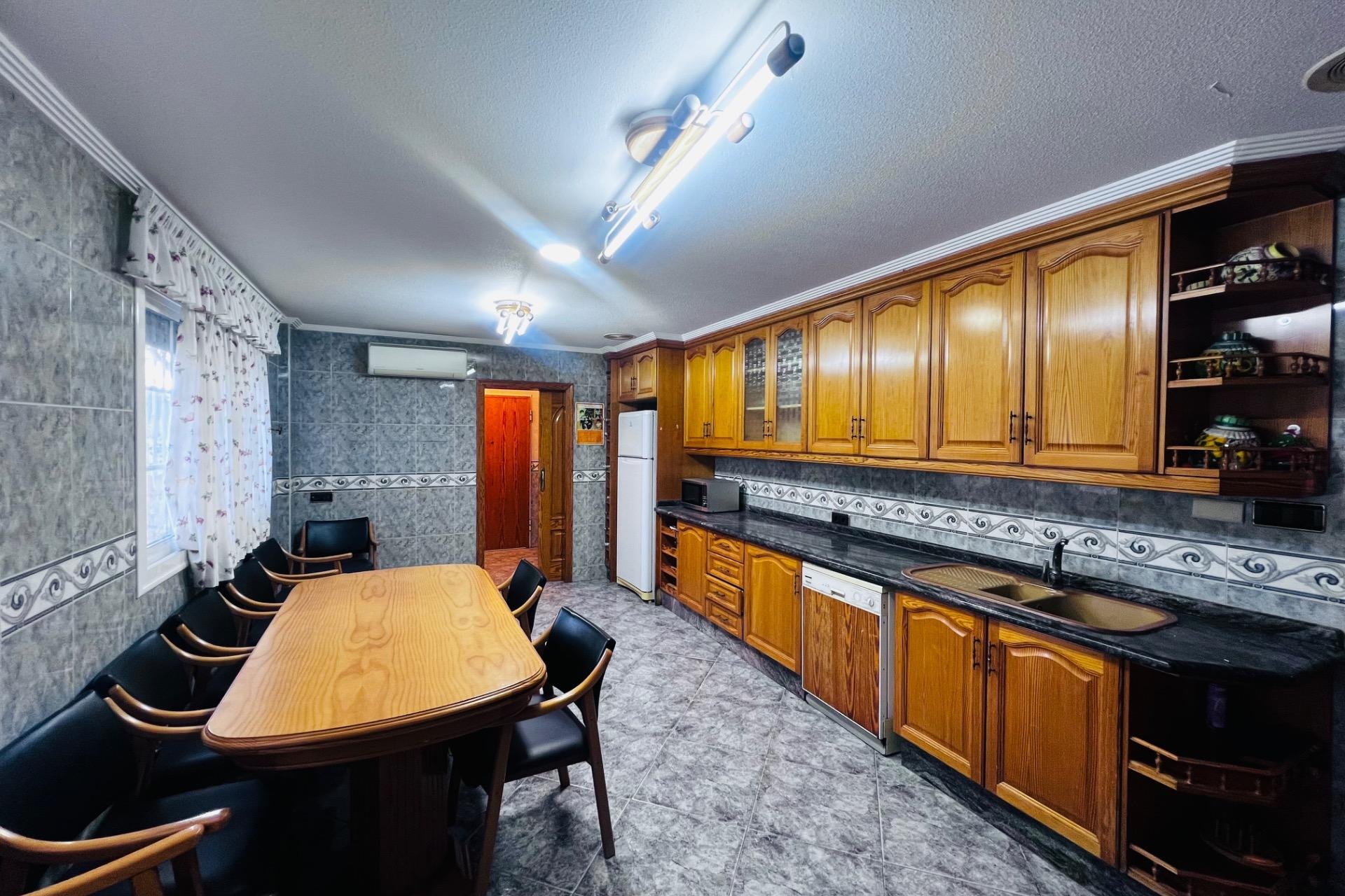 Resale - Chalet - Elche - Ciudad Jardin