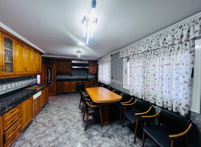 Resale - Chalet - Elche - Ciudad Jardin