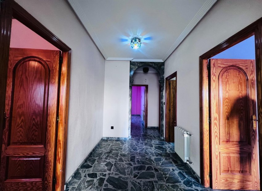 Resale - Chalet - Elche - Ciudad Jardin