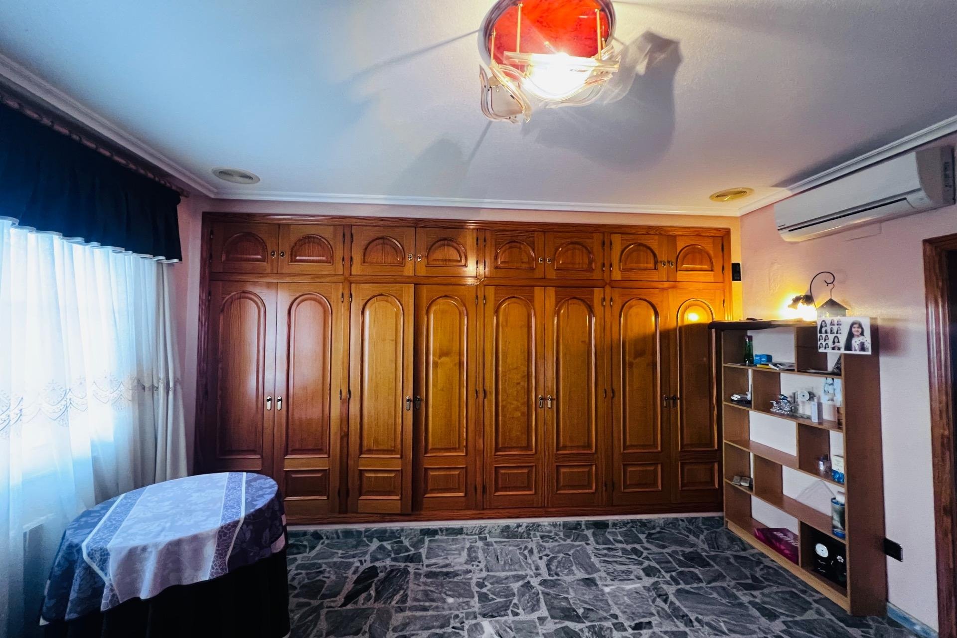 Resale - Chalet - Elche - Ciudad Jardin