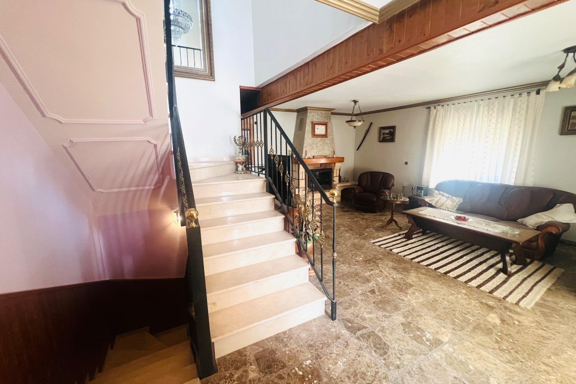 Resale - Chalet - Elche Pedanías - La Hoya-Daimes-El Derramador
