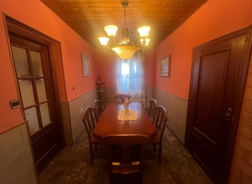 Resale - Chalet - Elche Pedanías - La Hoya-Daimes-El Derramador