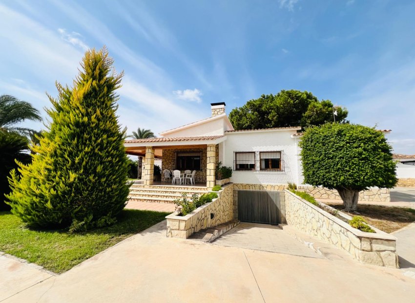 Resale - Chalet - Elche Pedanías - Maitino-Perleta