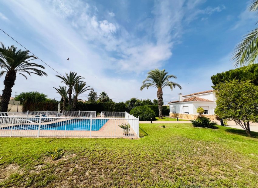 Resale - Chalet - Elche Pedanías - Maitino-Perleta