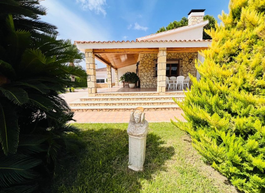 Resale - Chalet - Elche Pedanías - Maitino-Perleta