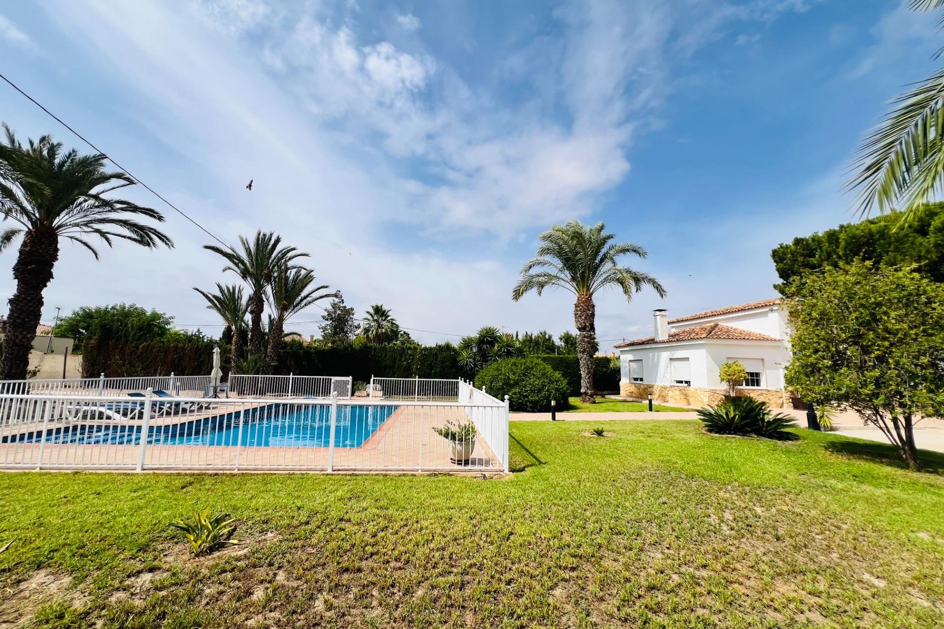 Resale - Chalet - Elche Pedanías - Maitino-Perleta