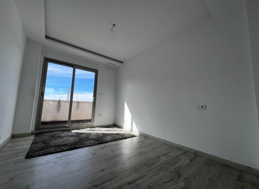 Resale - Chalet - Elche Pedanías - Peña las Águilas