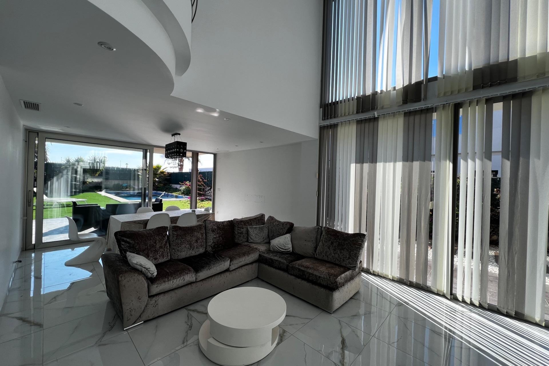 Resale - Chalet - Elche Pedanías - Peña las Águilas