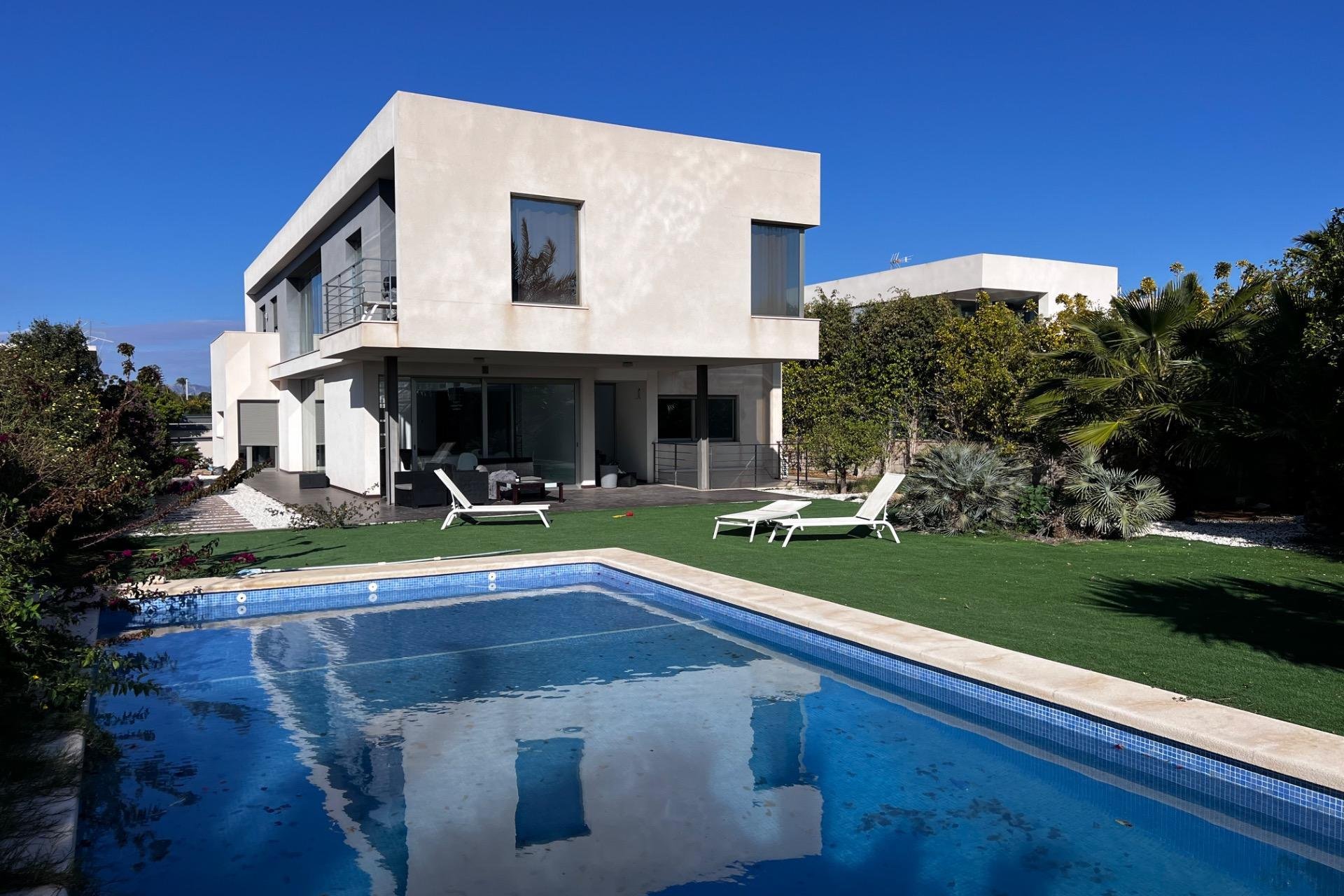Resale - Chalet - Elche Pedanías - Peña las Águilas