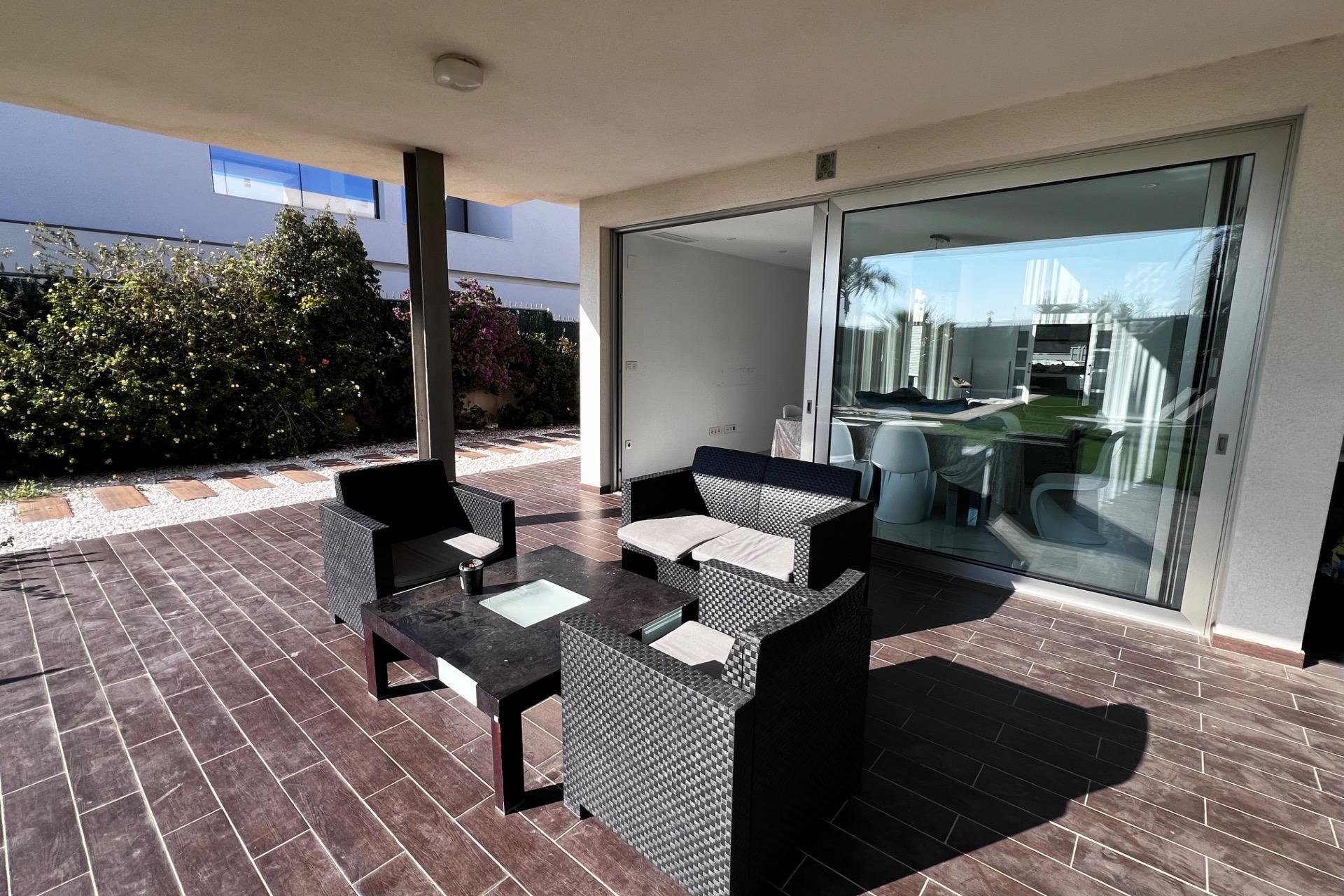 Resale - Chalet - Elche Pedanías - Peña las Águilas
