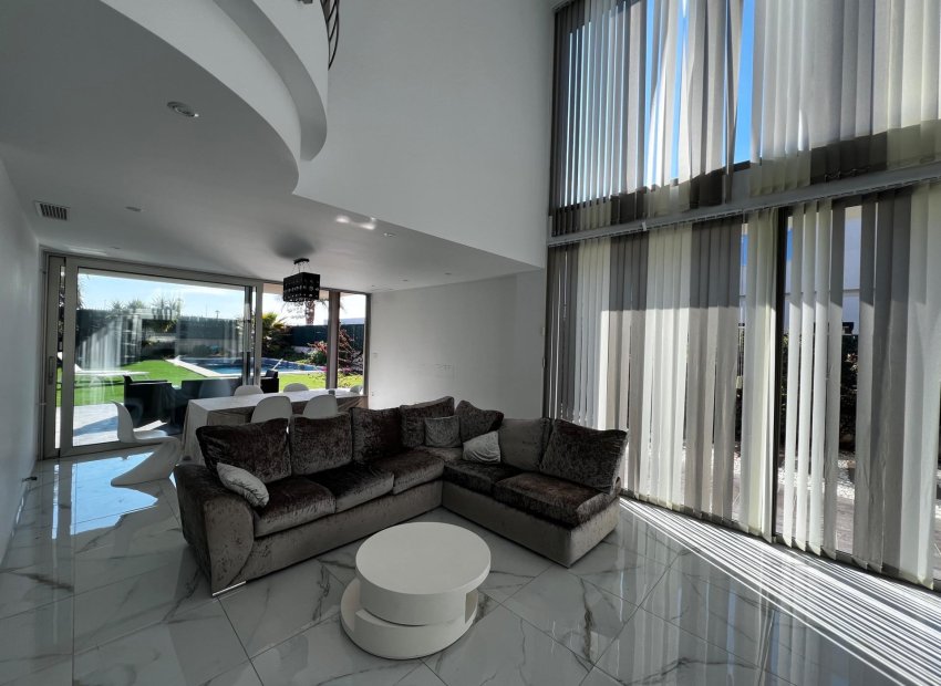 Resale - Chalet - Elche Pedanías - Peña las Águilas