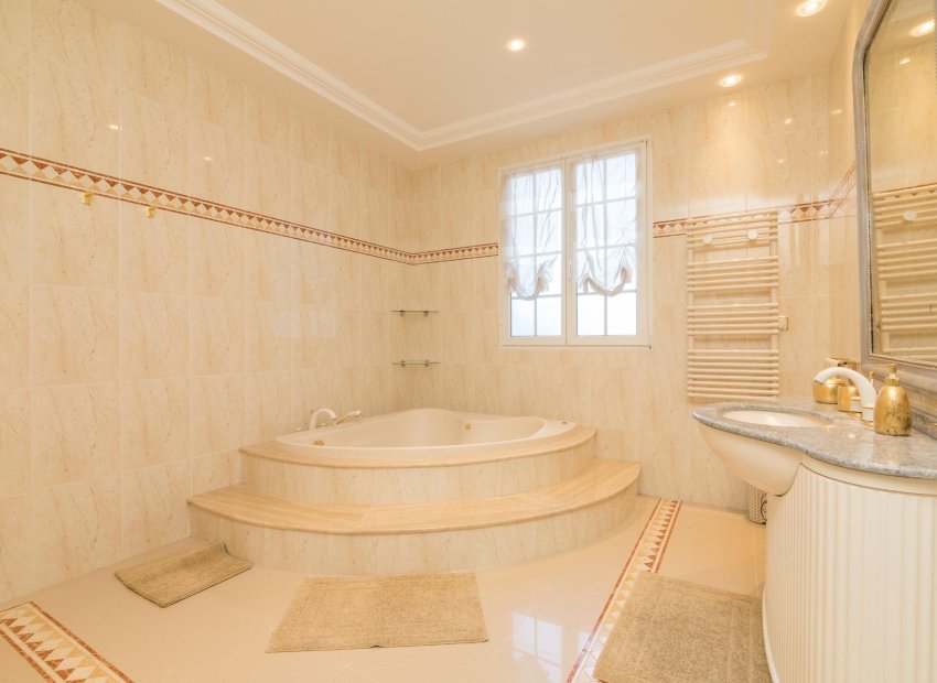 Resale - Chalet - Elche Pedanías - Valverde