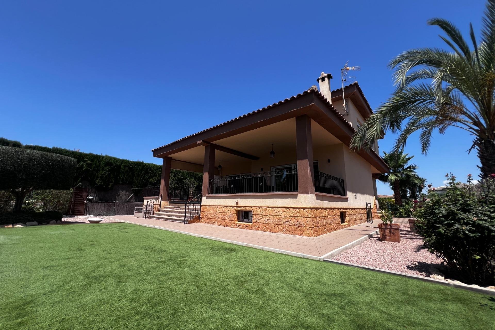Resale - Chalet - Elche Pedanías - Valverde
