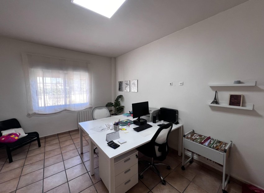 Resale - Chalet - Elche Pedanías - Valverde