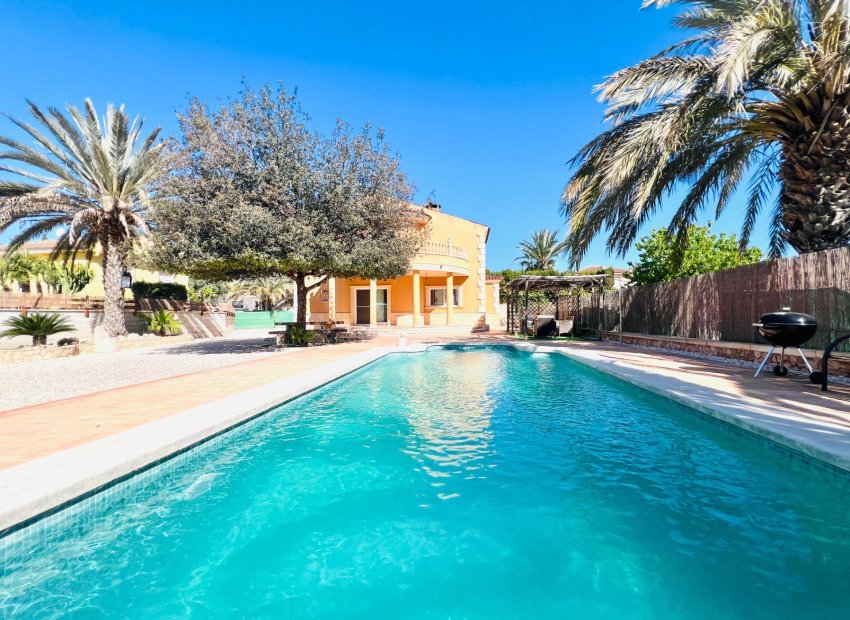 Resale - Chalet - Elche Pedanías - Valverde