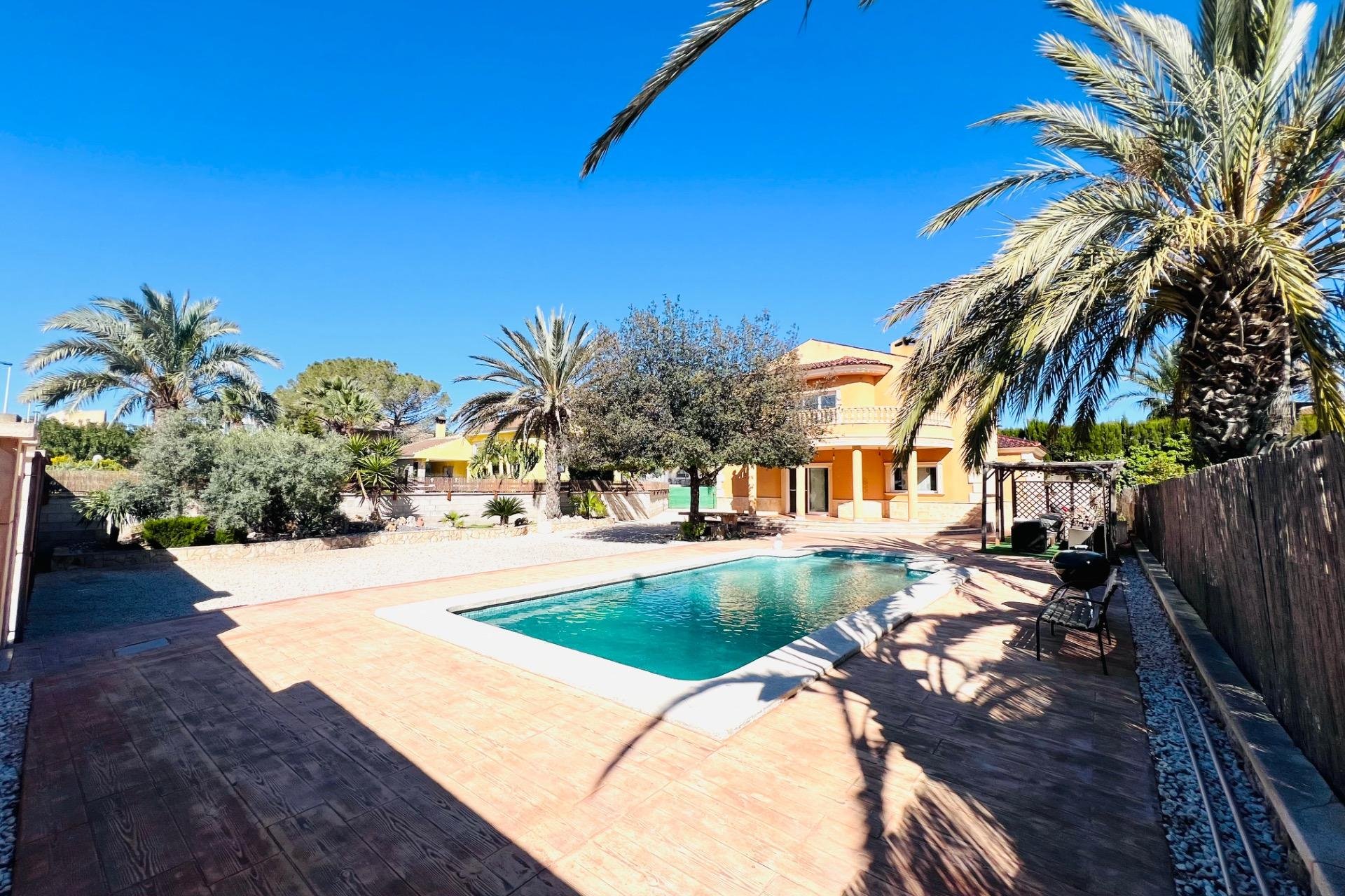 Resale - Chalet - Elche Pedanías - Valverde