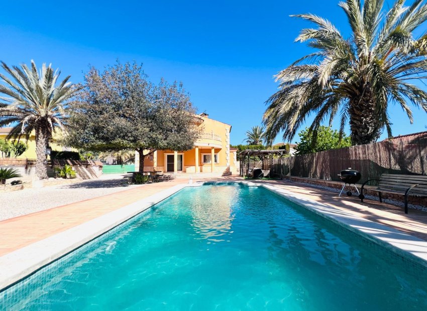 Resale - Chalet - Elche Pedanías - Valverde