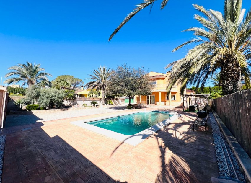 Resale - Chalet - Elche Pedanías - Valverde