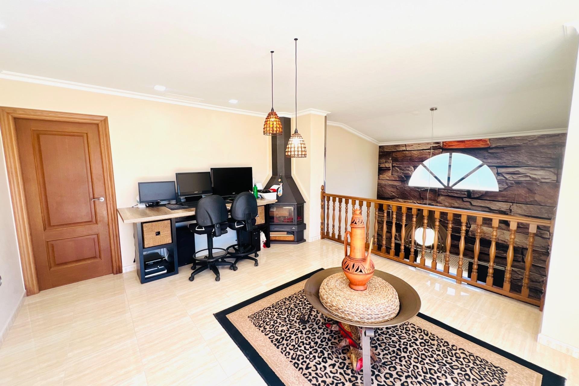 Resale - Chalet - Elche Pedanías - Valverde