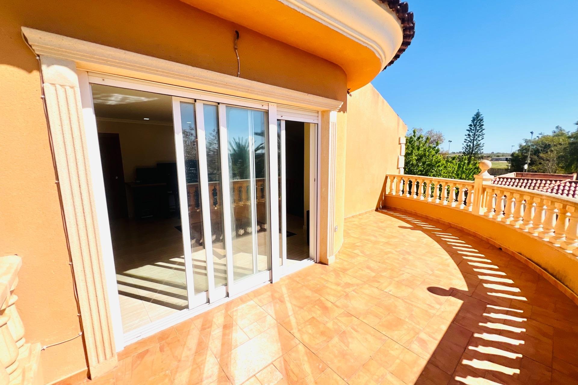 Resale - Chalet - Elche Pedanías - Valverde