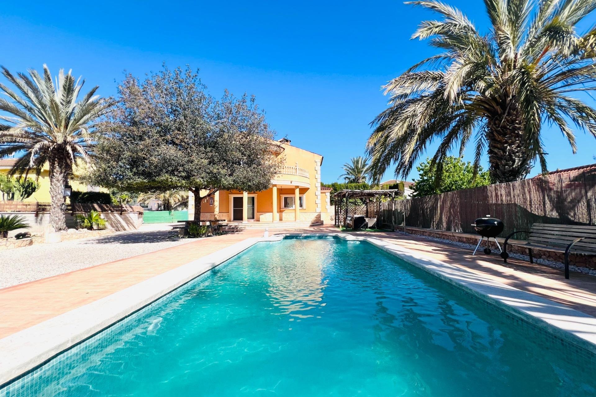 Resale - Chalet - Elche Pedanías - Valverde