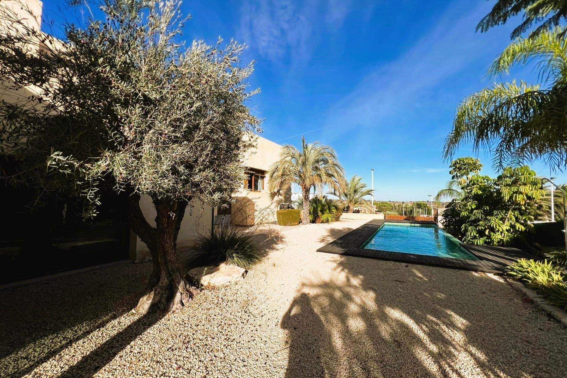 Resale - Chalet - Elche Pedanías - Valverde