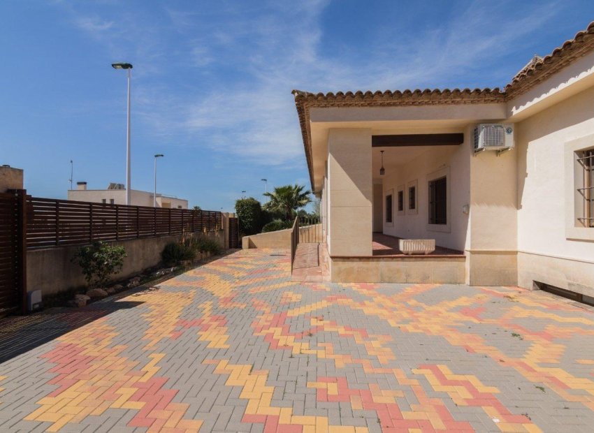 Resale - Chalet - Elche Pedanías - Valverde