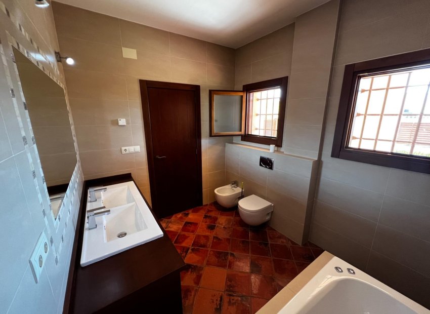 Resale - Chalet - Elche Pedanías - Valverde