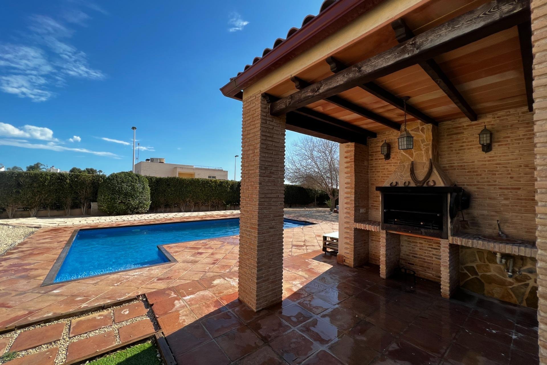 Resale - Chalet - Elche Pedanías - Valverde