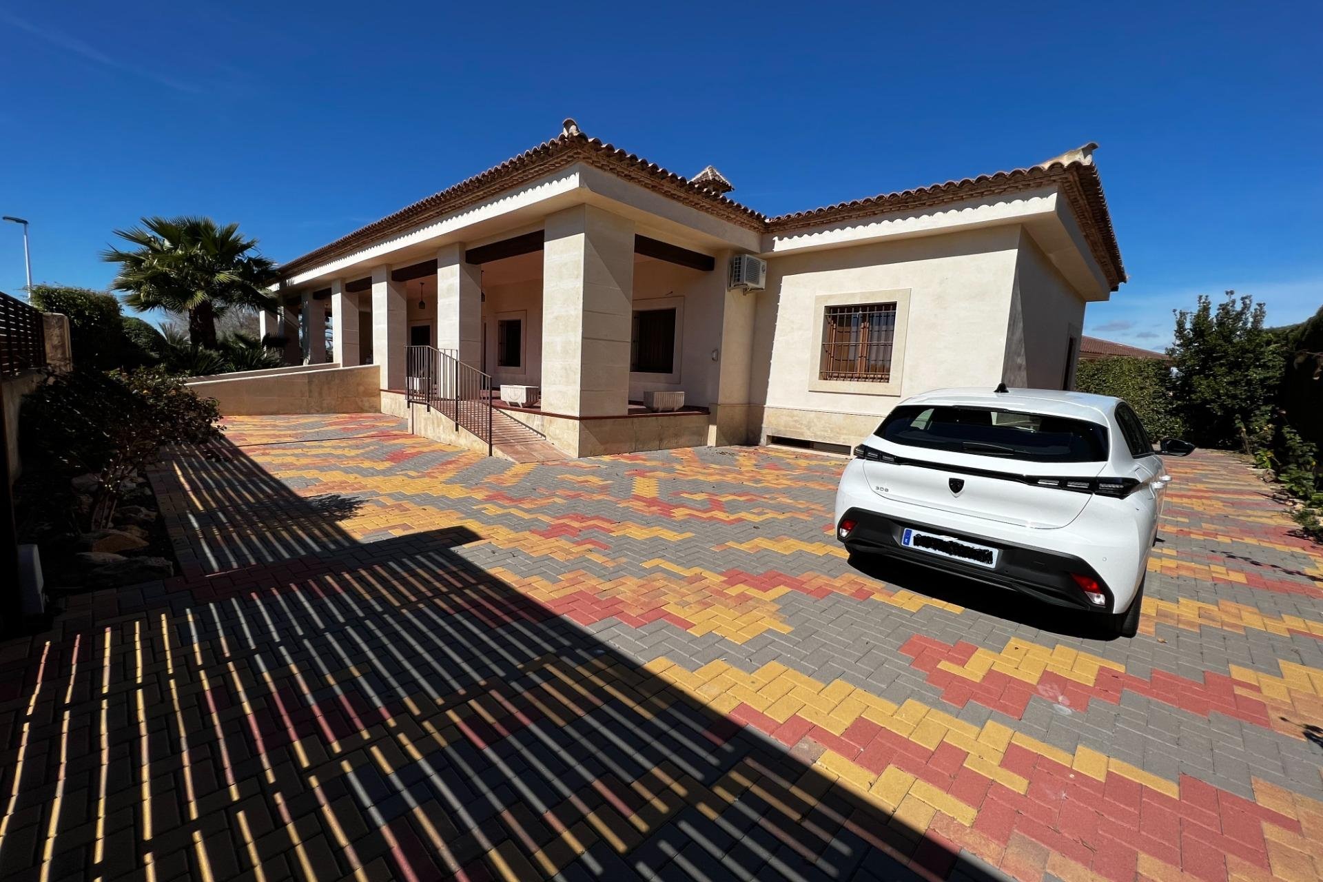 Resale - Chalet - Elche Pedanías - Valverde
