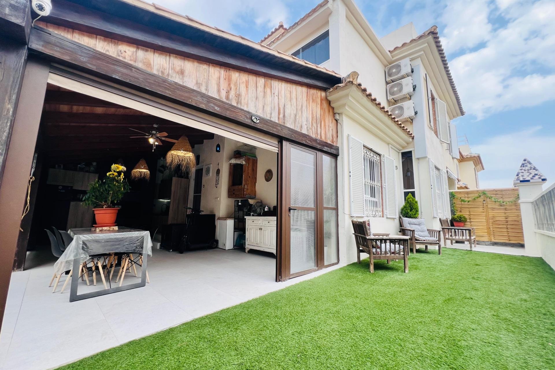 Resale - Chalet - Gran alacant - Avda. mediterraneo