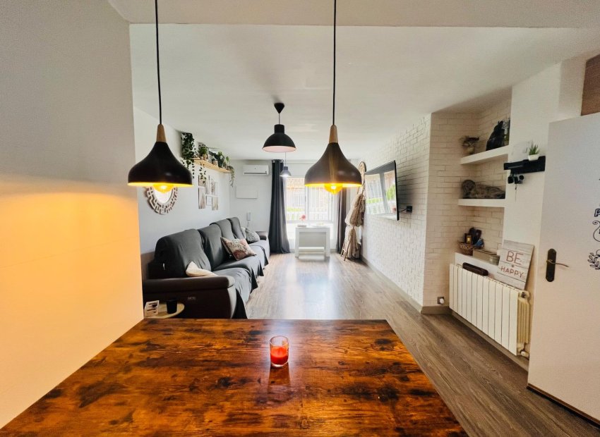 Resale - Chalet - Gran alacant - Avda. mediterraneo