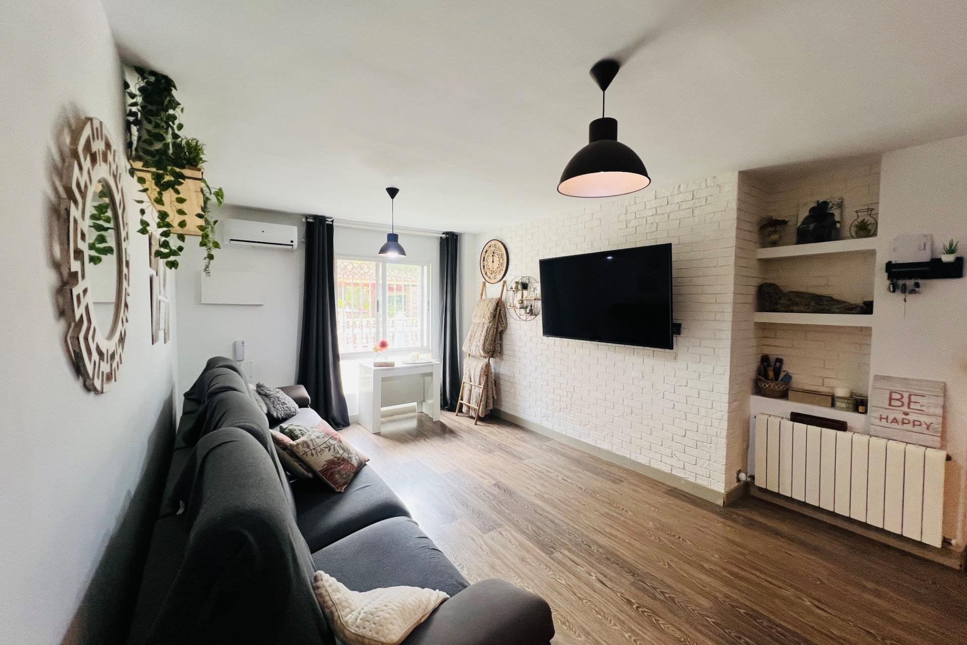 Resale - Chalet - Gran alacant - Avda. mediterraneo