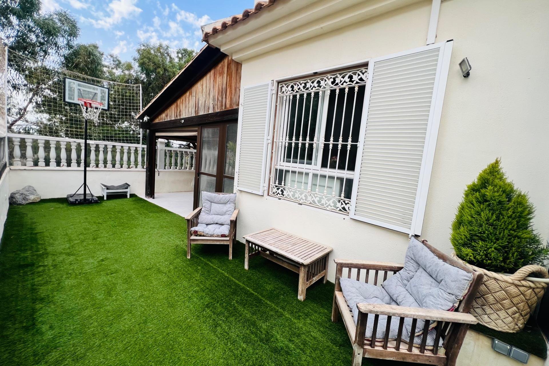 Resale - Chalet - Gran alacant - Avda. mediterraneo