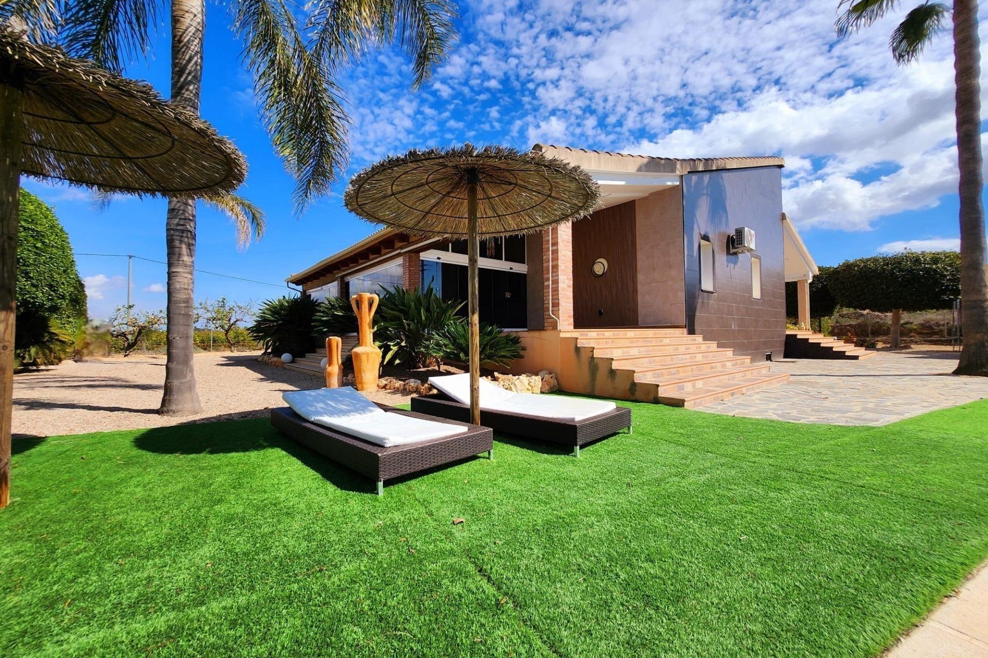 Resale - Chalet - Jacarilla