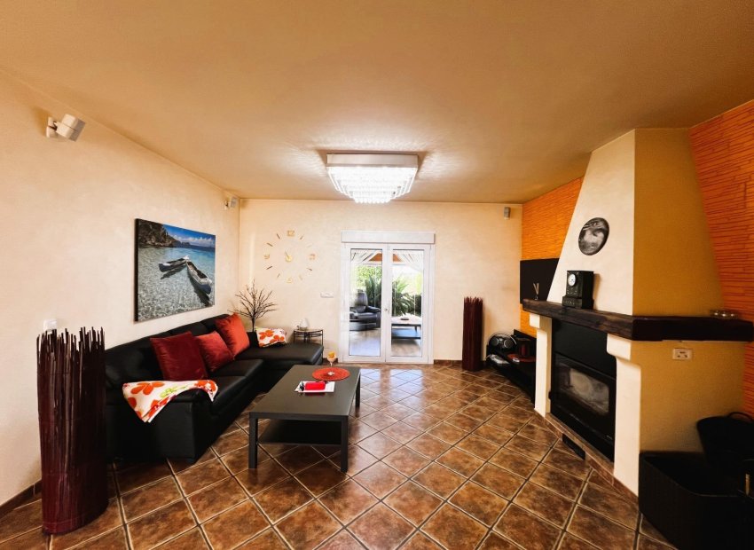 Resale - Chalet - Jacarilla