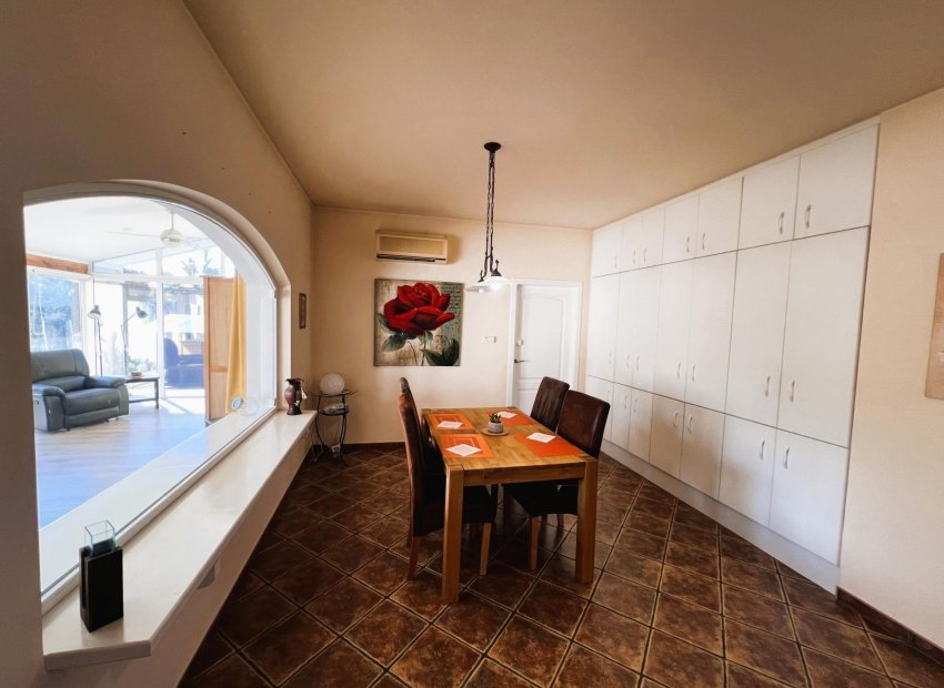 Resale - Chalet - Jacarilla