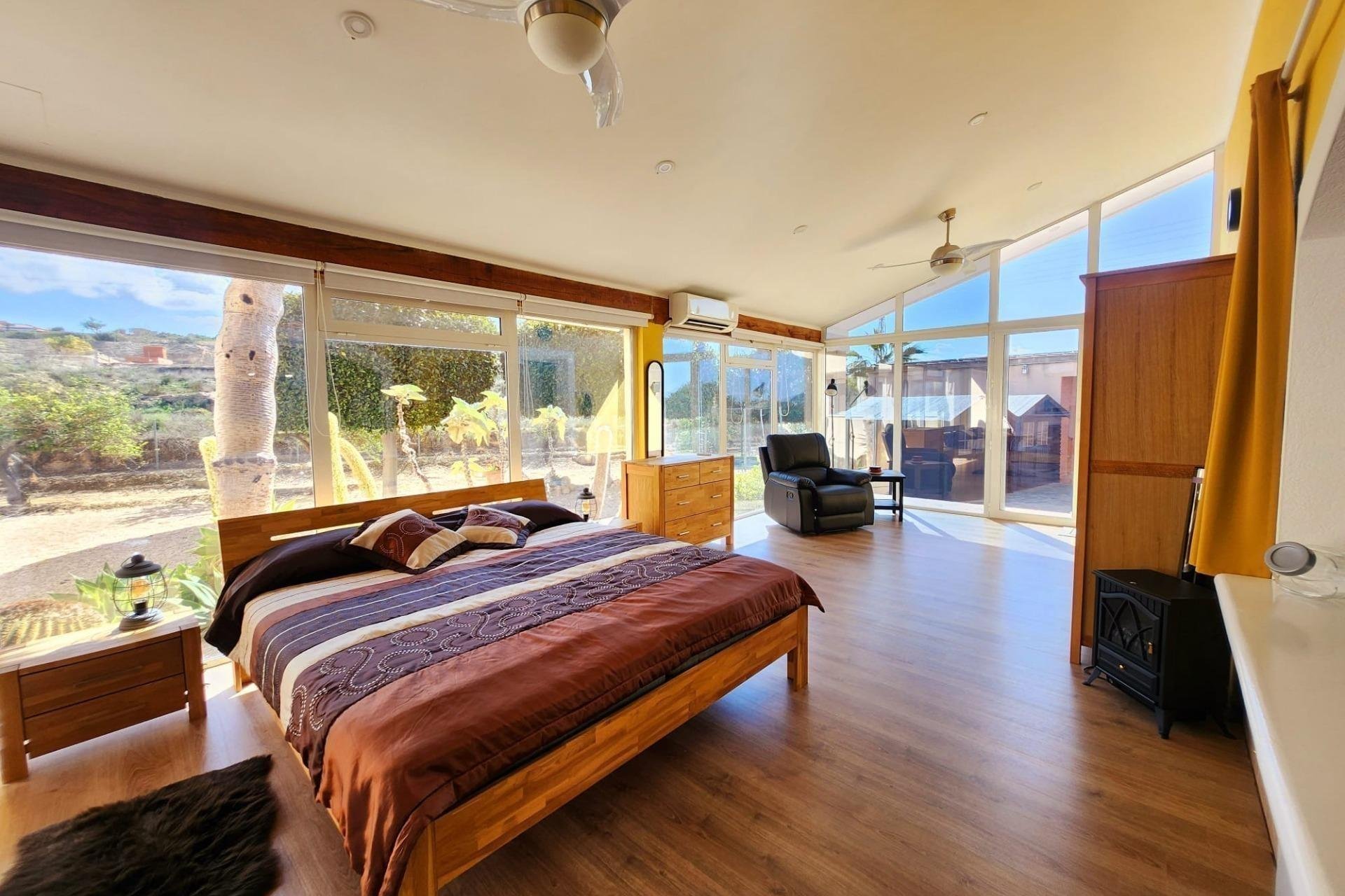 Resale - Chalet - Jacarilla