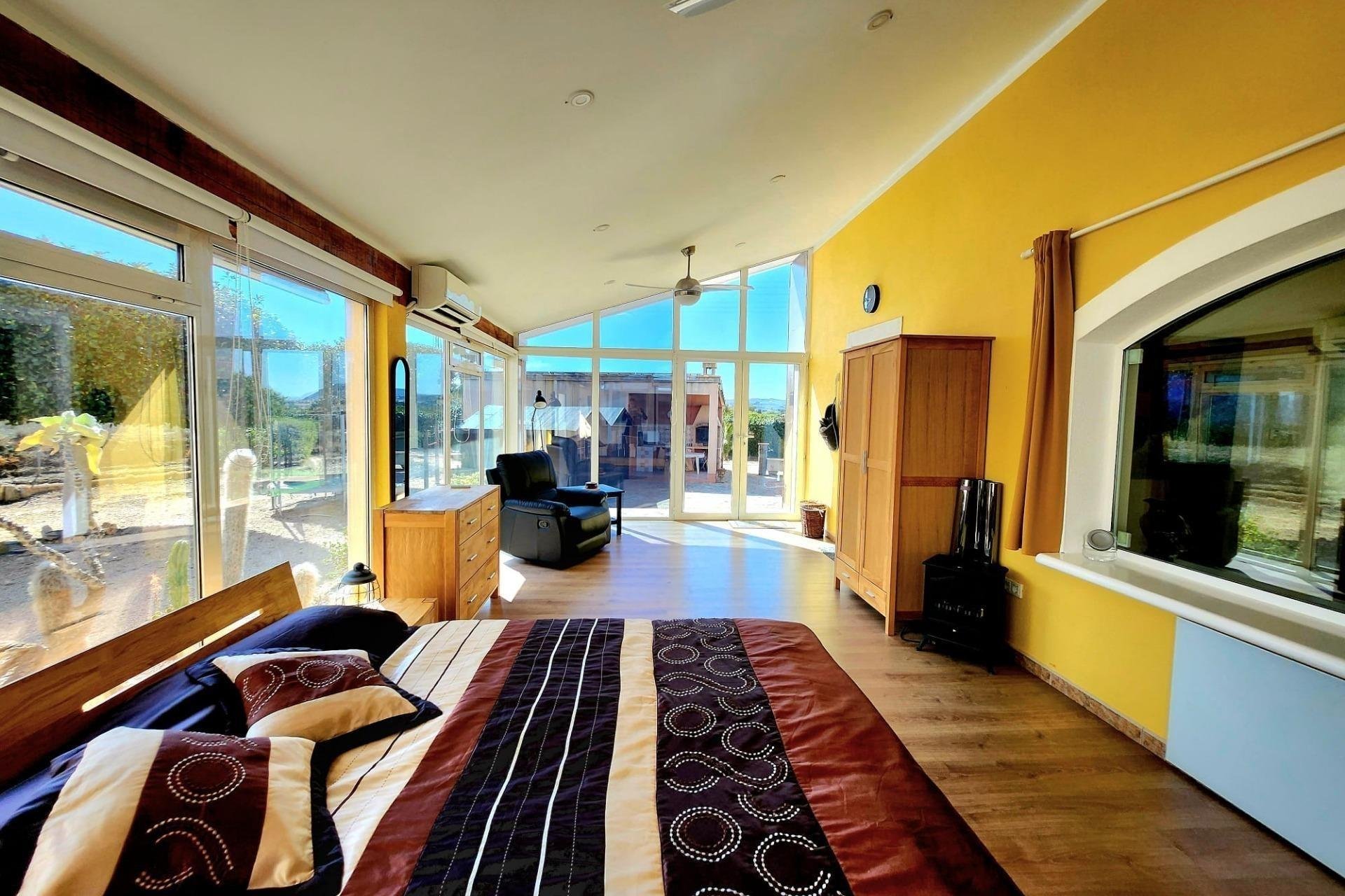 Resale - Chalet - Jacarilla