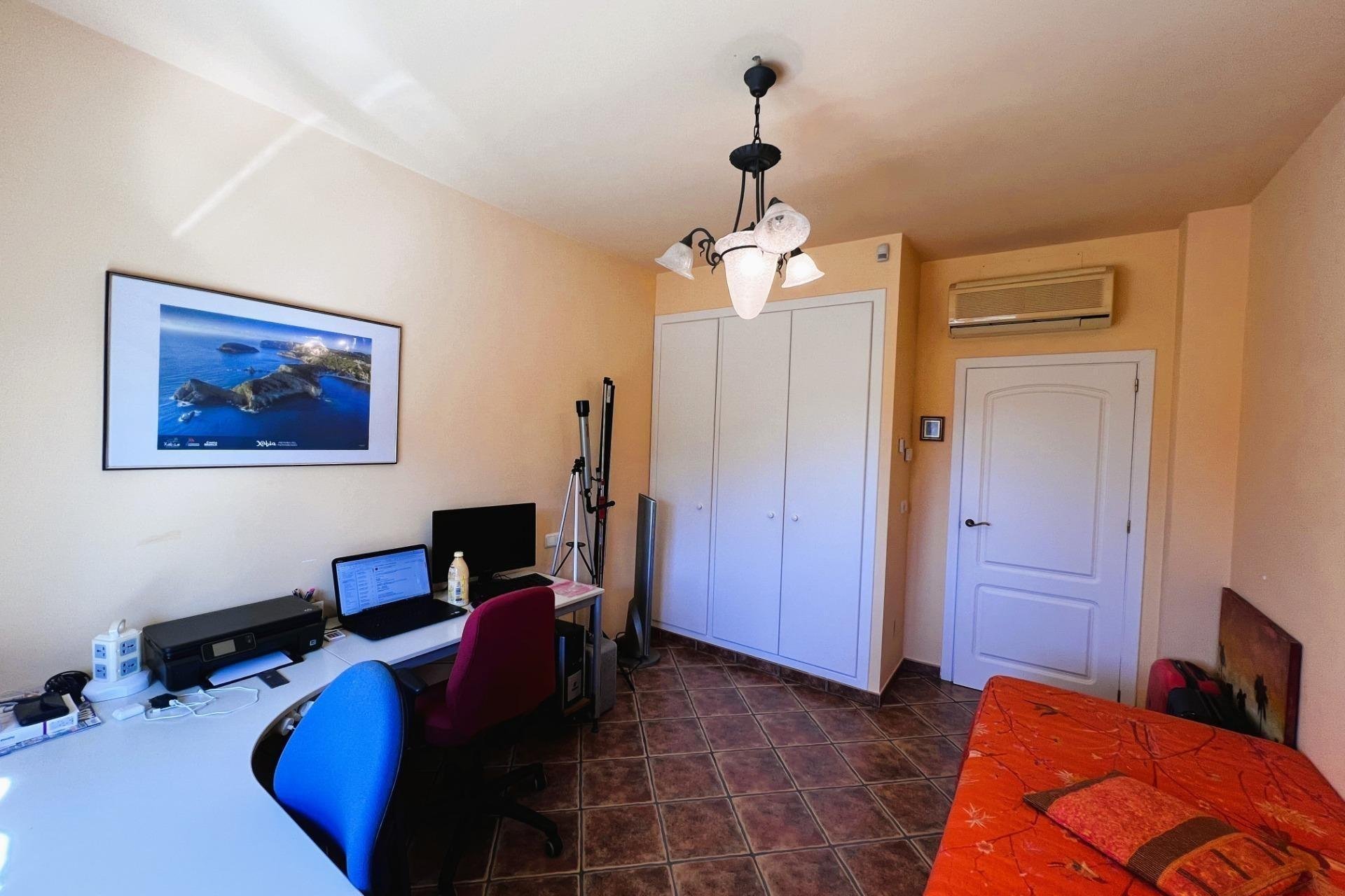 Resale - Chalet - Jacarilla