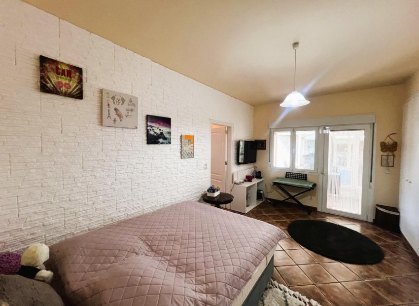 Resale - Chalet - Jacarilla
