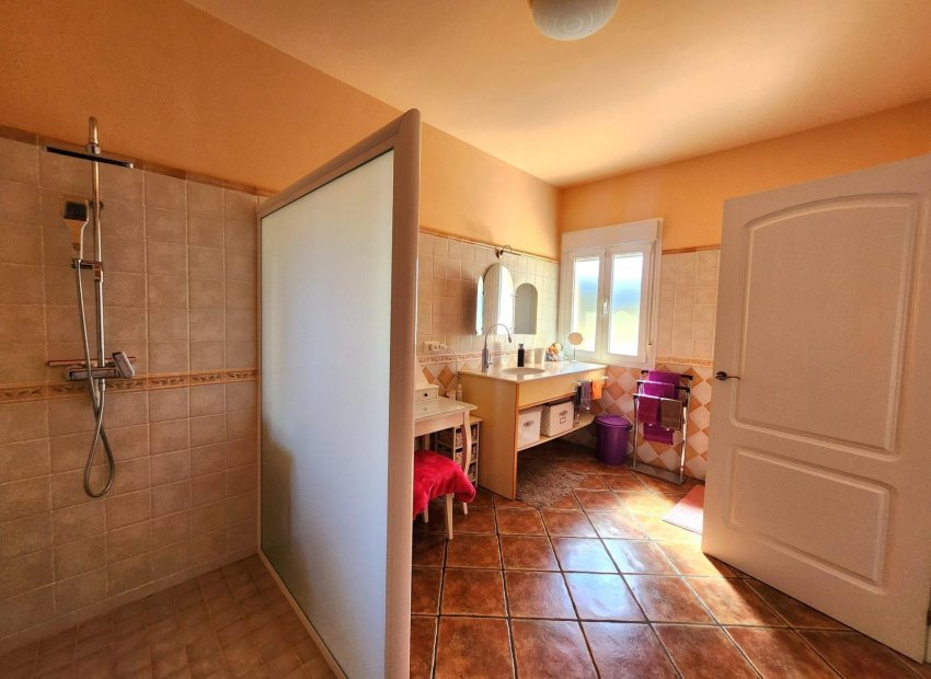 Resale - Chalet - Jacarilla