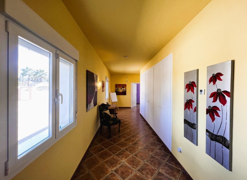 Resale - Chalet - Jacarilla