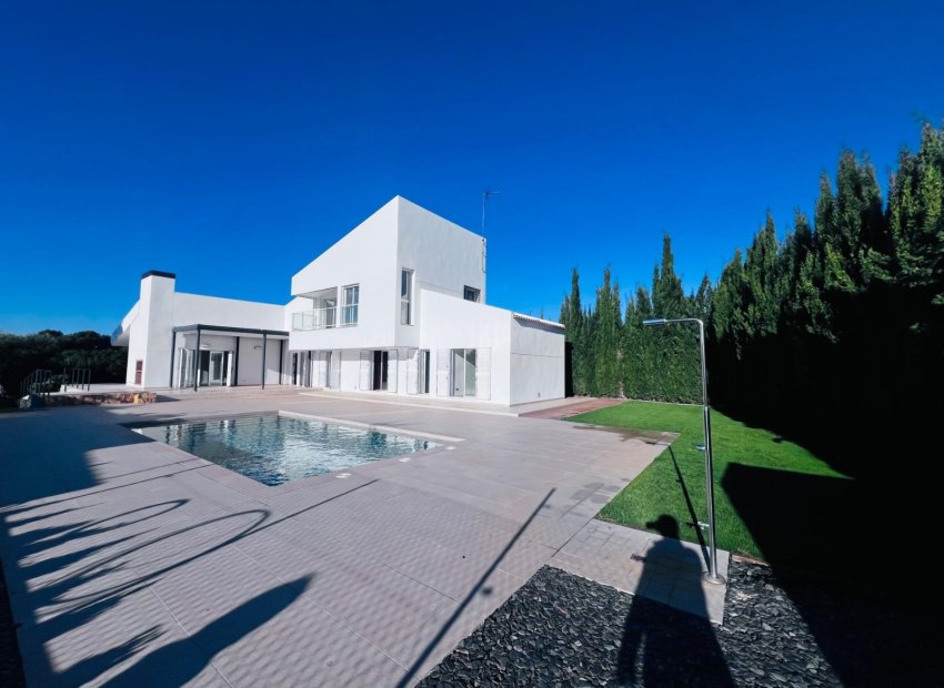 Resale - Chalet - Monforte del Cid