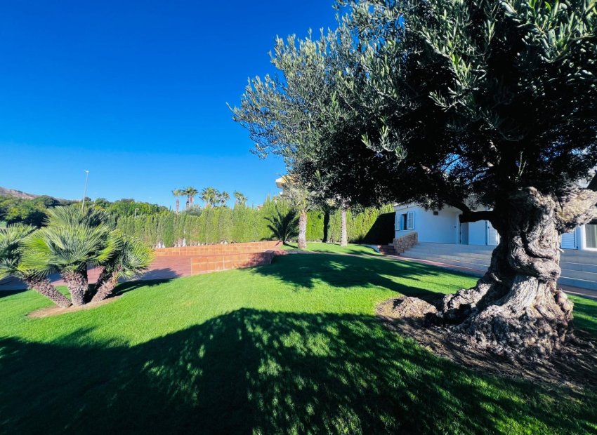 Resale - Chalet - Monforte del Cid