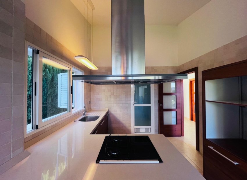 Resale - Chalet - Monforte del Cid