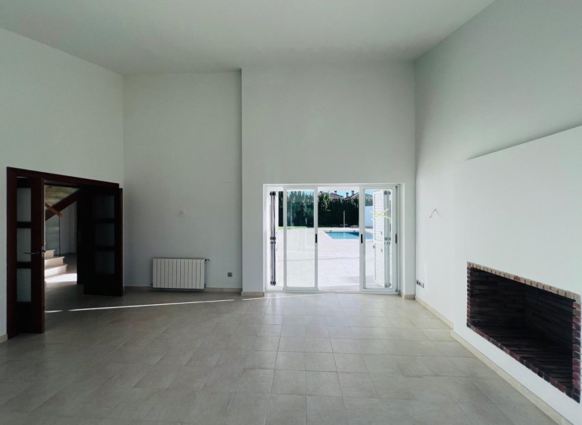 Resale - Chalet - Monforte del Cid