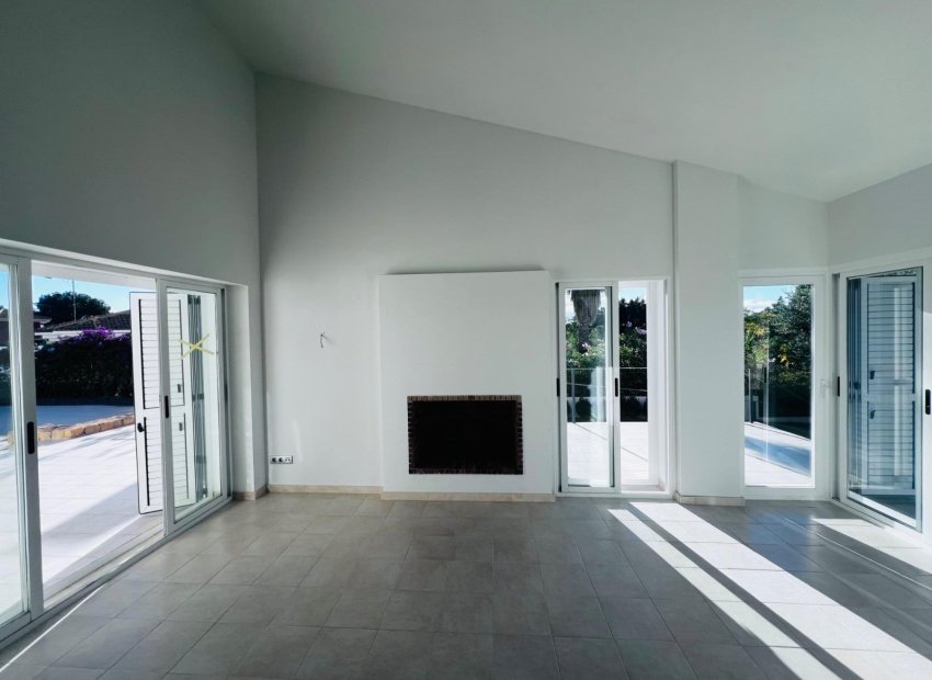 Resale - Chalet - Monforte del Cid