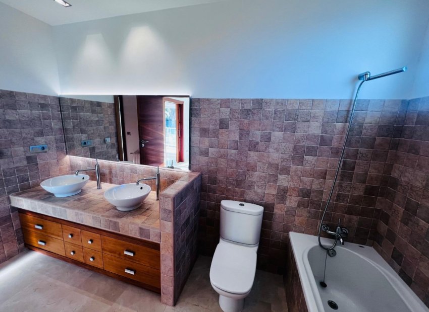 Resale - Chalet - Monforte del Cid